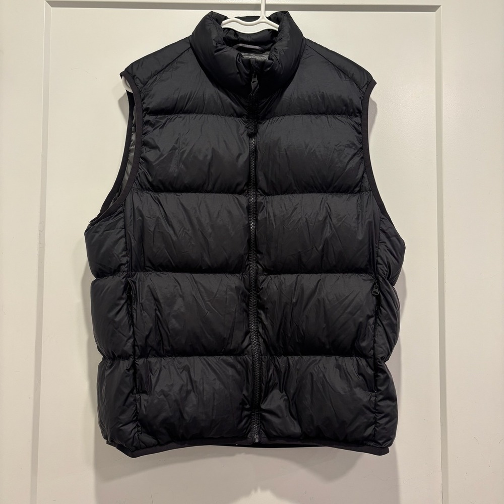 Uniqlo‎ Ultra Light Down Jacket Mens Medium Black Puffer Full Zip 311-459620